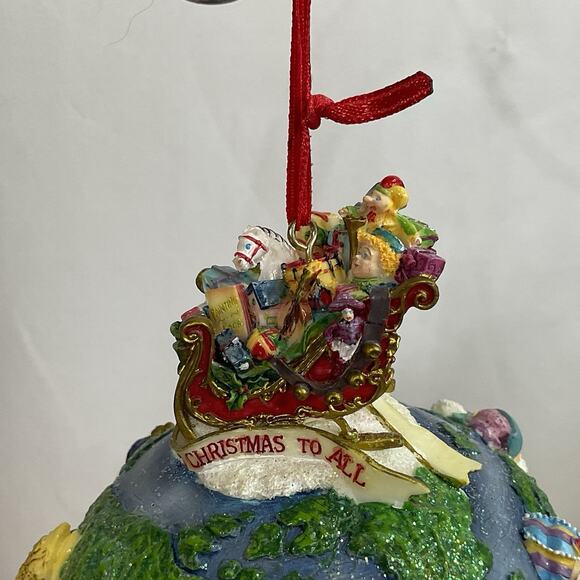 Christopher Radko Christmas Ornament - Santa's Around the World II - 2001 - Picture 5 of 12
